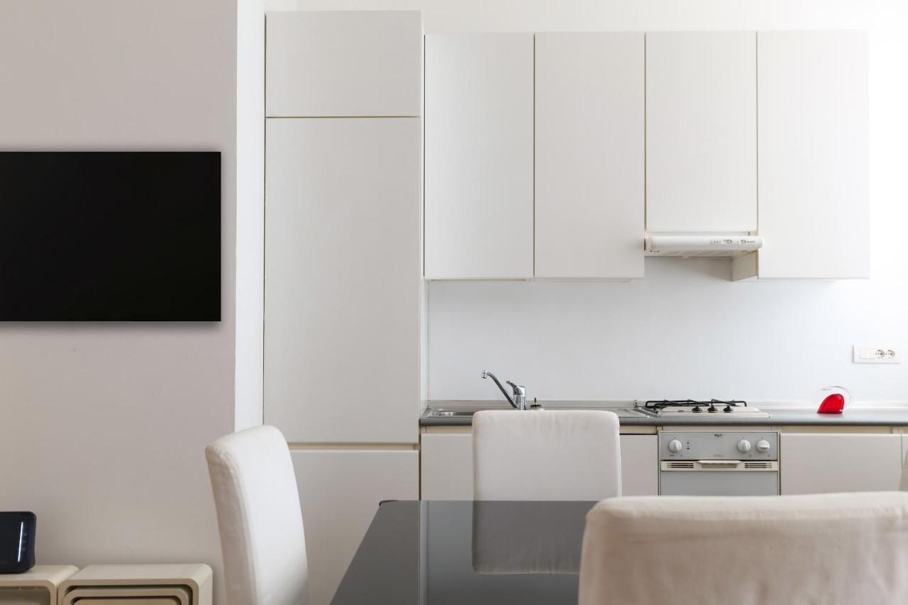 Charming San Babila Apt. Milano Dış mekan fotoğraf