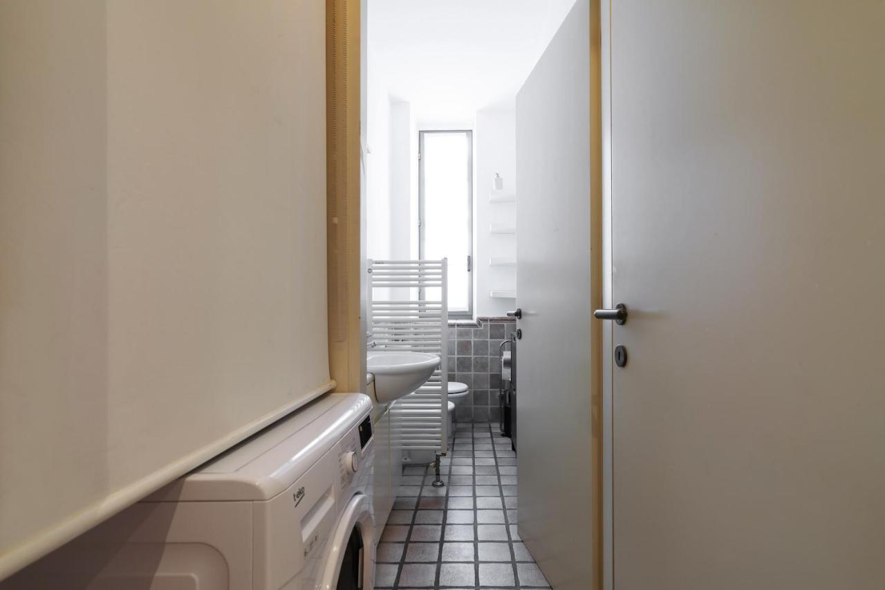Charming San Babila Apt. Milano Dış mekan fotoğraf